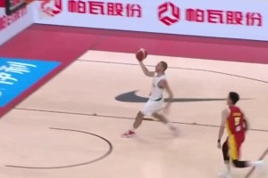 美因茨vs勒沃库森直播回放_美因茨vs勒沃库森直播在线观看高清_美因茨vs勒沃库森在线高清免费太燃了！观众席球迷视角看杨瀚森上篮准绝杀
